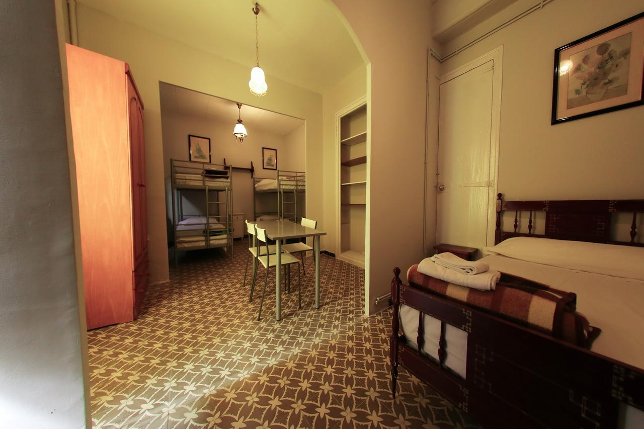Hostal Santa Teresa Реус Екстер'єр фото